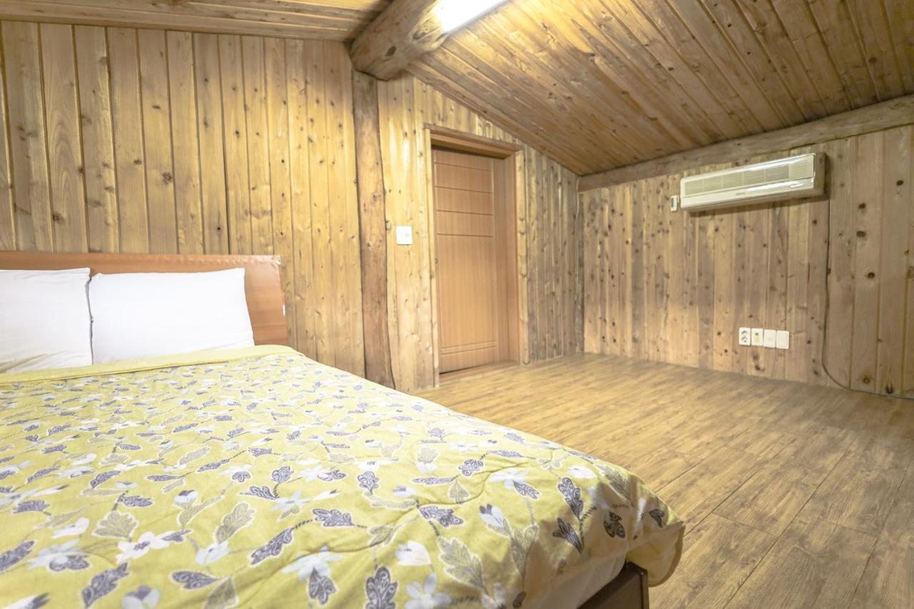 Jeju Log Village Pension 서귀포 외부 사진